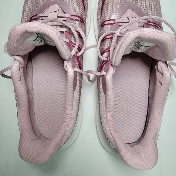 Nike Quest Running Shoes Women 10 Athletic Lightweight Athleisure Hiking Walking - Picture 10 of 12